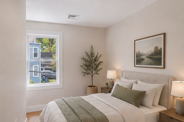 11 Hovey St, Woburn, MA 01801