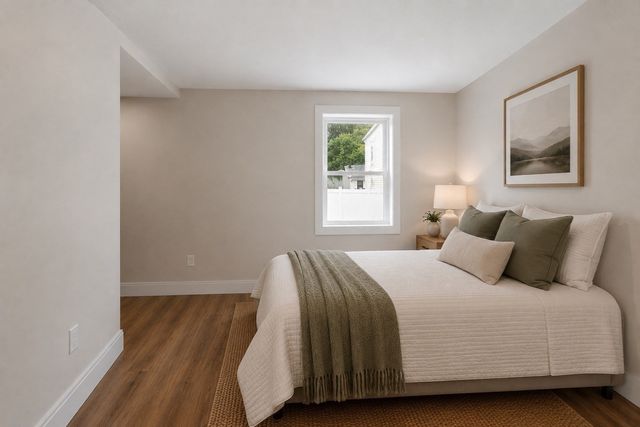 11 Hovey St, Woburn, MA 01801