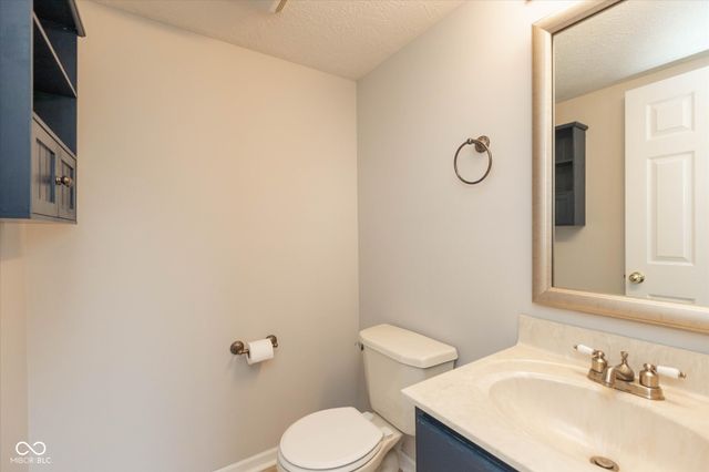 1914 Abbey Lane, Danville, IN 46122