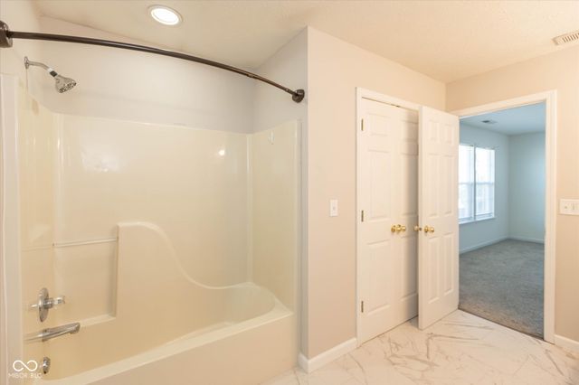 1914 Abbey Lane, Danville, IN 46122