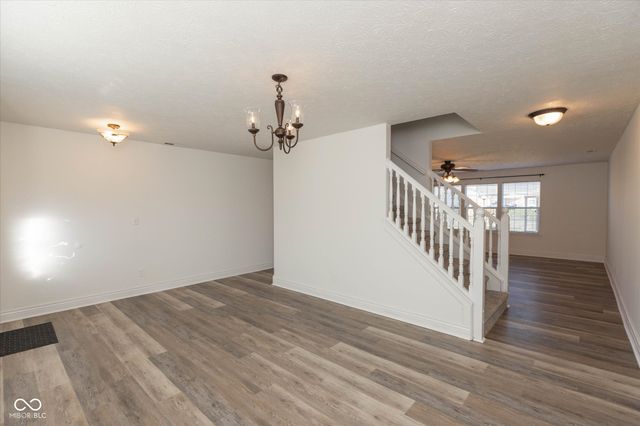 1914 Abbey Lane, Danville, IN 46122