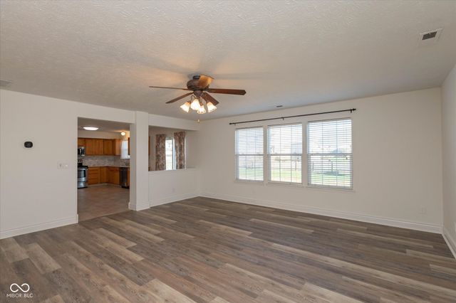 1914 Abbey Lane, Danville, IN 46122