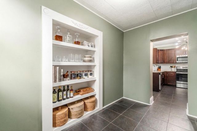 951 Mount Pleasant Avenue, Columbus, OH 43201