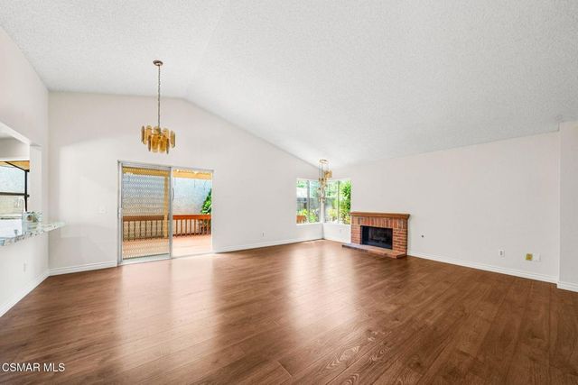 6793 Pecan Avenue, Moorpark, CA 93021