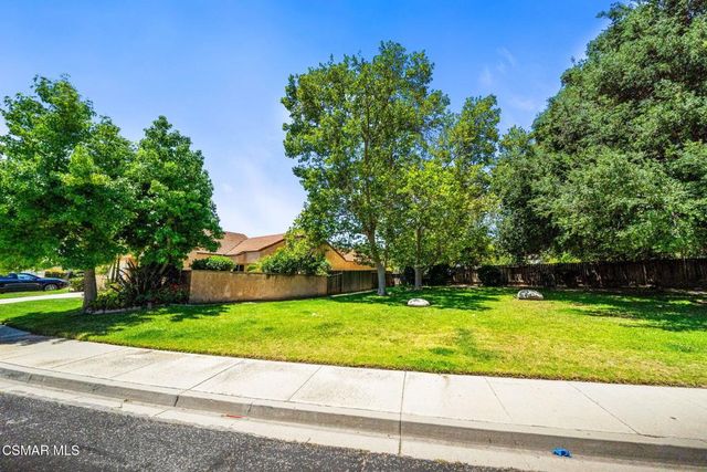 6793 Pecan Avenue, Moorpark, CA 93021