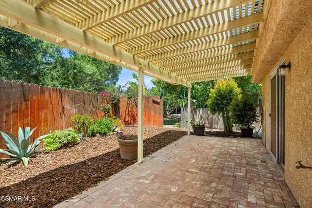 6793 Pecan Avenue, Moorpark, CA 93021
