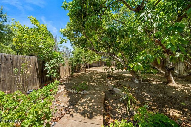6793 Pecan Avenue, Moorpark, CA 93021