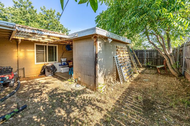 4903 58th St, Sacramento, CA 95820