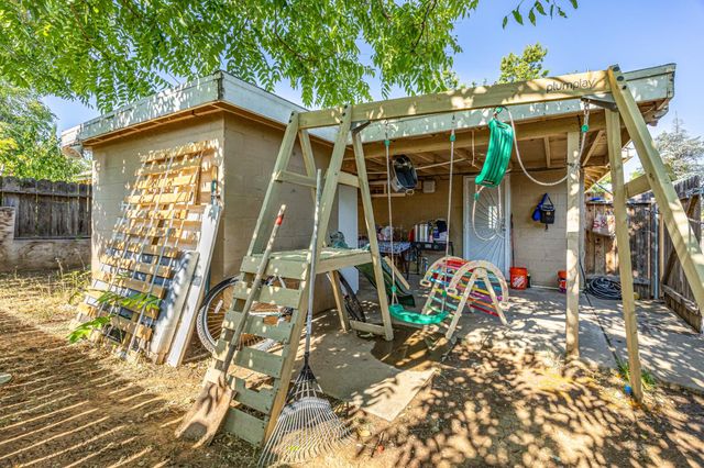 4903 58th St, Sacramento, CA 95820