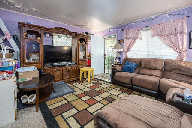 4903 58th St, Sacramento, CA 95820