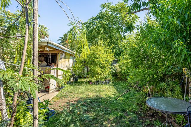 4903 58th St, Sacramento, CA 95820