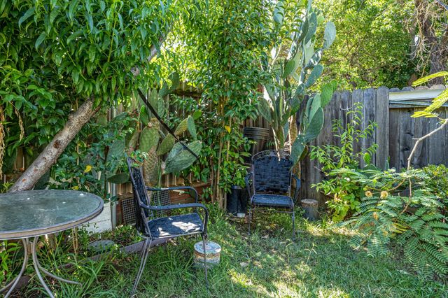 4903 58th St, Sacramento, CA 95820