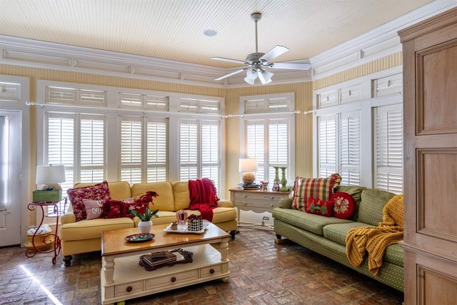 804 San Antonio Boulevard, Houma, LA 70360