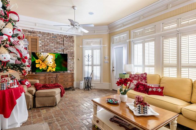 804 San Antonio Boulevard, Houma, LA 70360