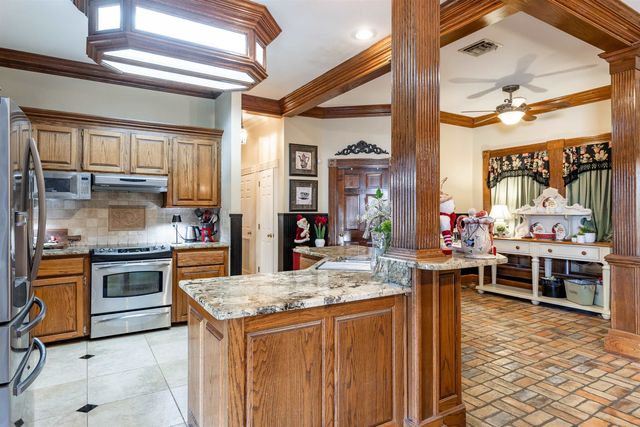 804 San Antonio Boulevard, Houma, LA 70360