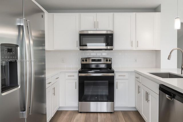 432 21st St 2, West Palm Beach, FL 33407