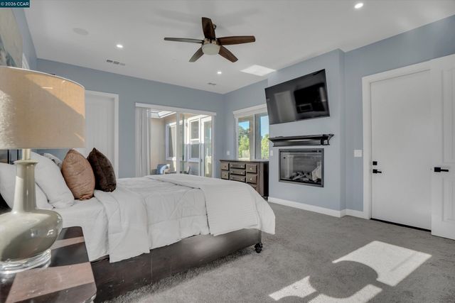 30 W Cypress Place, Oakley, CA 94561