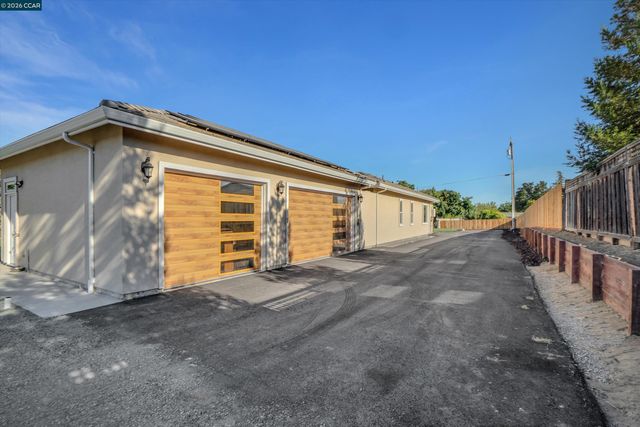 30 W Cypress Place, Oakley, CA 94561