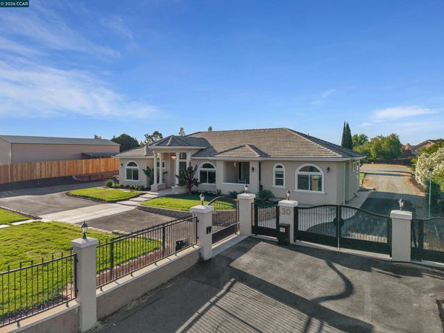 30 W Cypress Place, Oakley, CA 94561