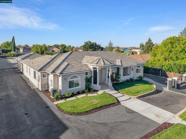 30 W Cypress Place, Oakley, CA 94561