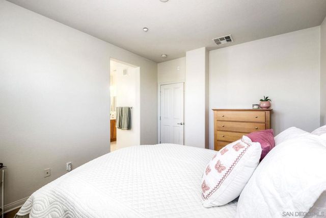 1921 Bassett Ln, Santee, CA 92071