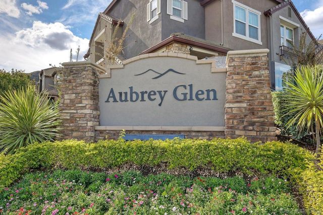 1921 Bassett Ln, Santee, CA 92071