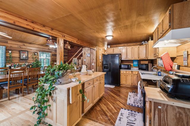 176 Robert Hensley Rd, Hohenwald, TN 38462