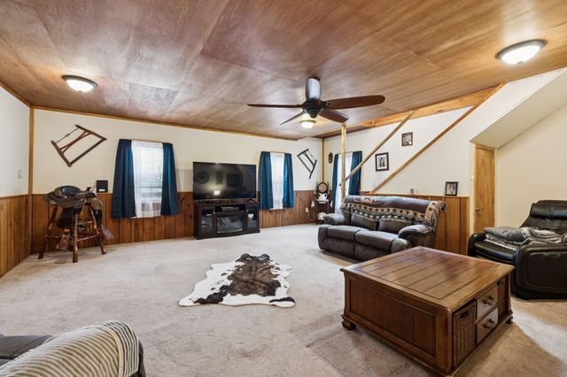 176 Robert Hensley Rd, Hohenwald, TN 38462