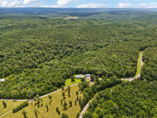 176 Robert Hensley Rd, Hohenwald, TN 38462