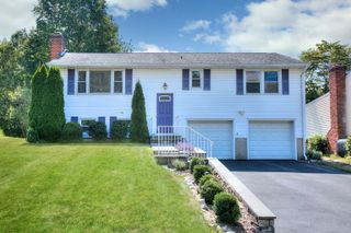 6 Silent Grove Court, Norwalk, CT 06851