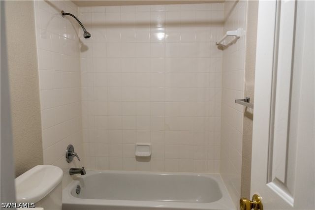 4627 Bayshore DR I-4, Naples, FL 34112