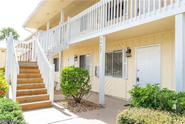 4627 Bayshore DR I-4, Naples, FL 34112