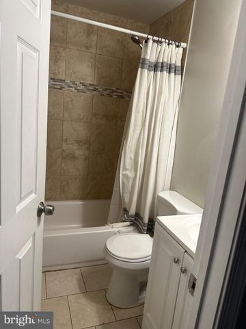 9937 FRANKLIN ST, Lanham, MD 20706