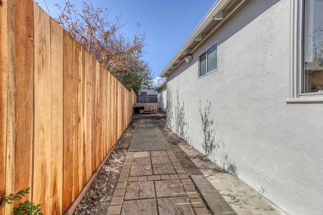 12 Graystone Drive, South San Francisco, CA 94080