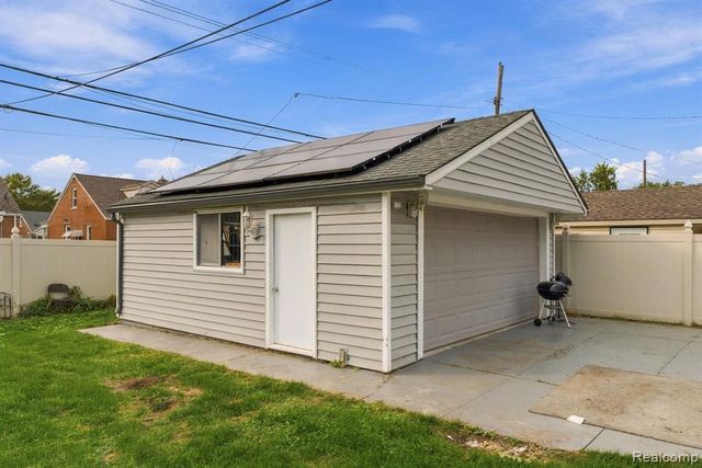 9864 Niver Avenue, Allen Park, MI 48101