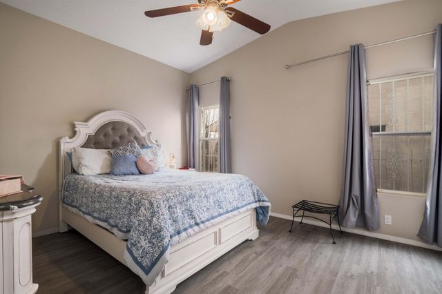 1219 82nd Street SW, Albuquerque, NM 87121