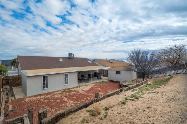 1219 82nd Street SW, Albuquerque, NM 87121