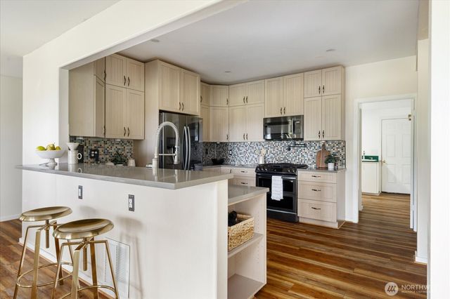 987 Terry Road, Coupeville, WA 98239