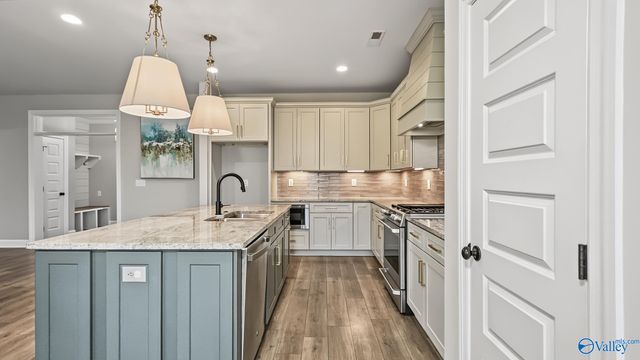 3 Farmhouse Way SE, Huntsville, AL 35803