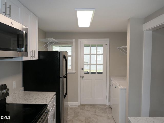 1724 Legion Road B, Chapel Hill, NC 27517