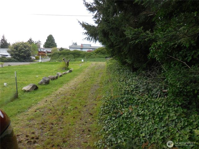1239 Colchester Drive E, Port Orchard, WA 98366