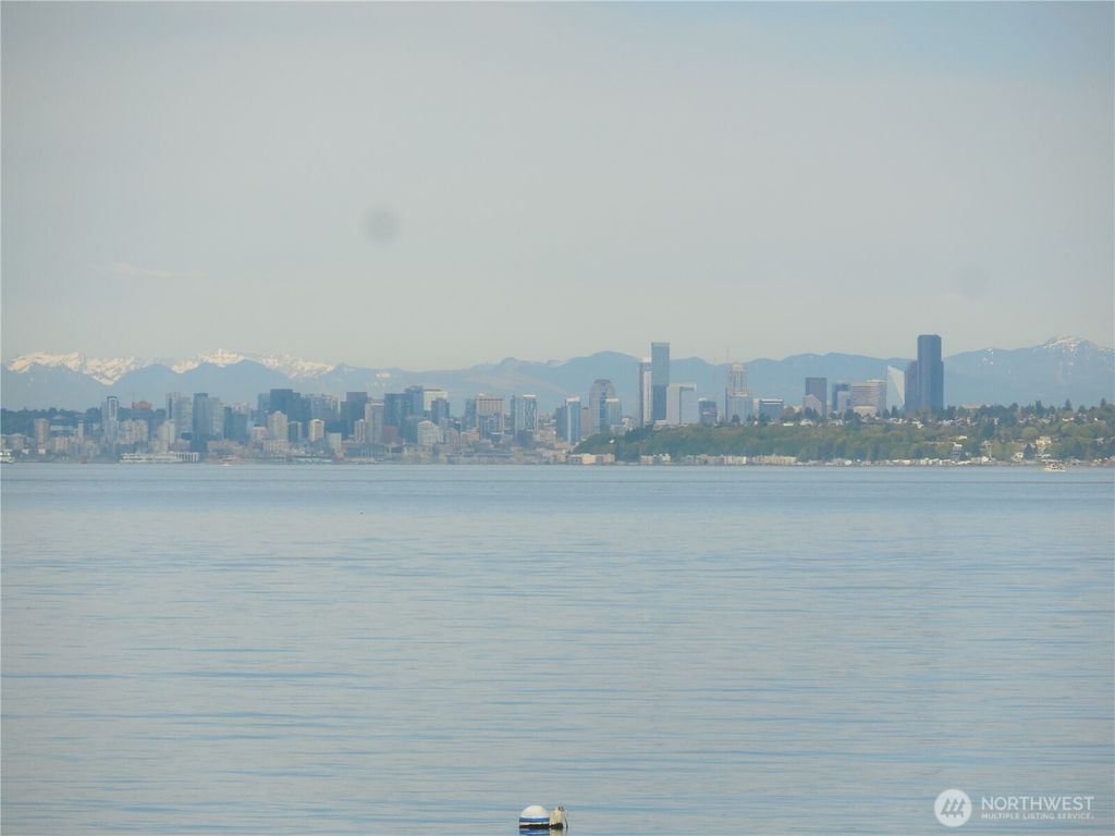 1239 Colchester Drive E, Port Orchard, WA 98366