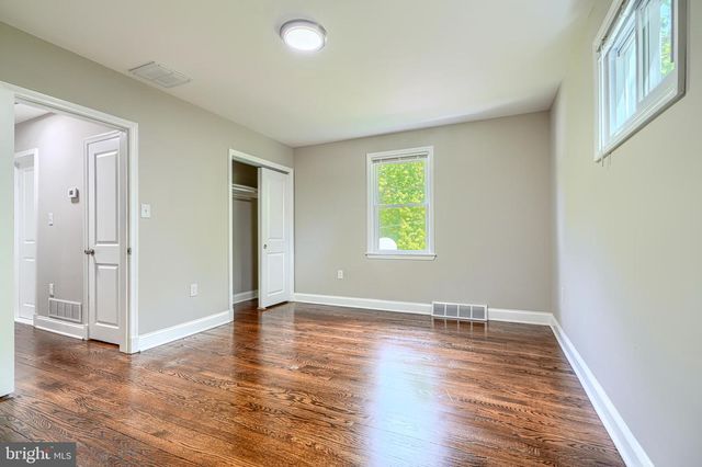 821 NOTTINGHAM RD, Baltimore, MD 21229