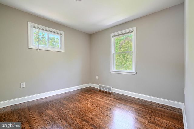 821 NOTTINGHAM RD, Baltimore, MD 21229