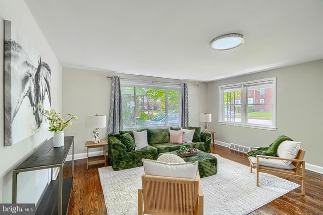 821 NOTTINGHAM RD, Baltimore, MD 21229