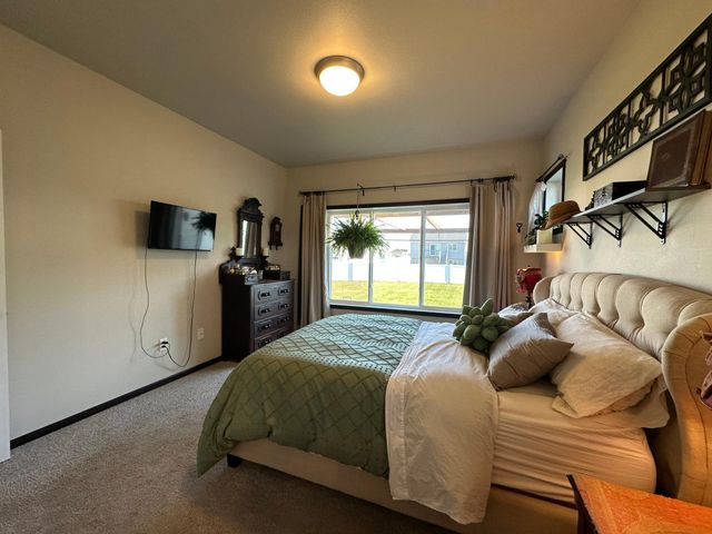 5219 11th Street W, West Fargo, ND 58078