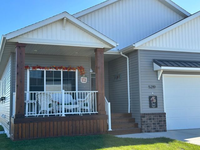 5219 11th Street W, West Fargo, ND 58078