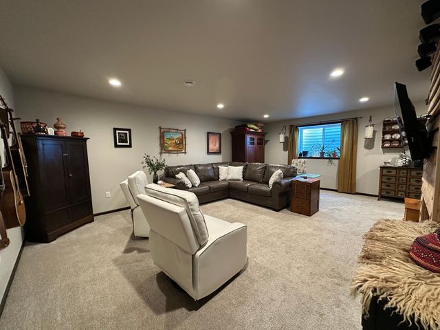 5219 11th Street W, West Fargo, ND 58078