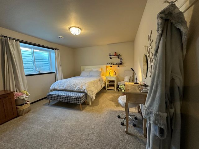 5219 11th Street W, West Fargo, ND 58078