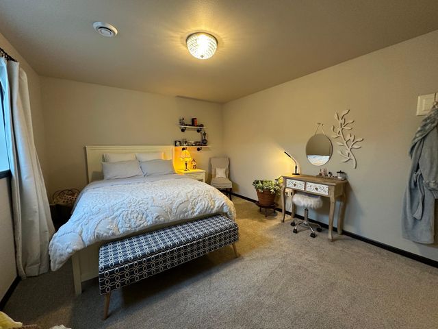 5219 11th Street W, West Fargo, ND 58078